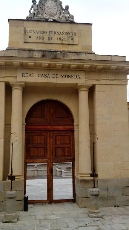Hotel Casa de la Moneda Segovia Exterior foto